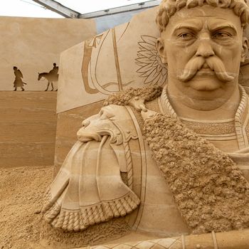 Sandskulpturen-Ausstellung-Usedom---2021---Kaiser-&-Könige-(2)
